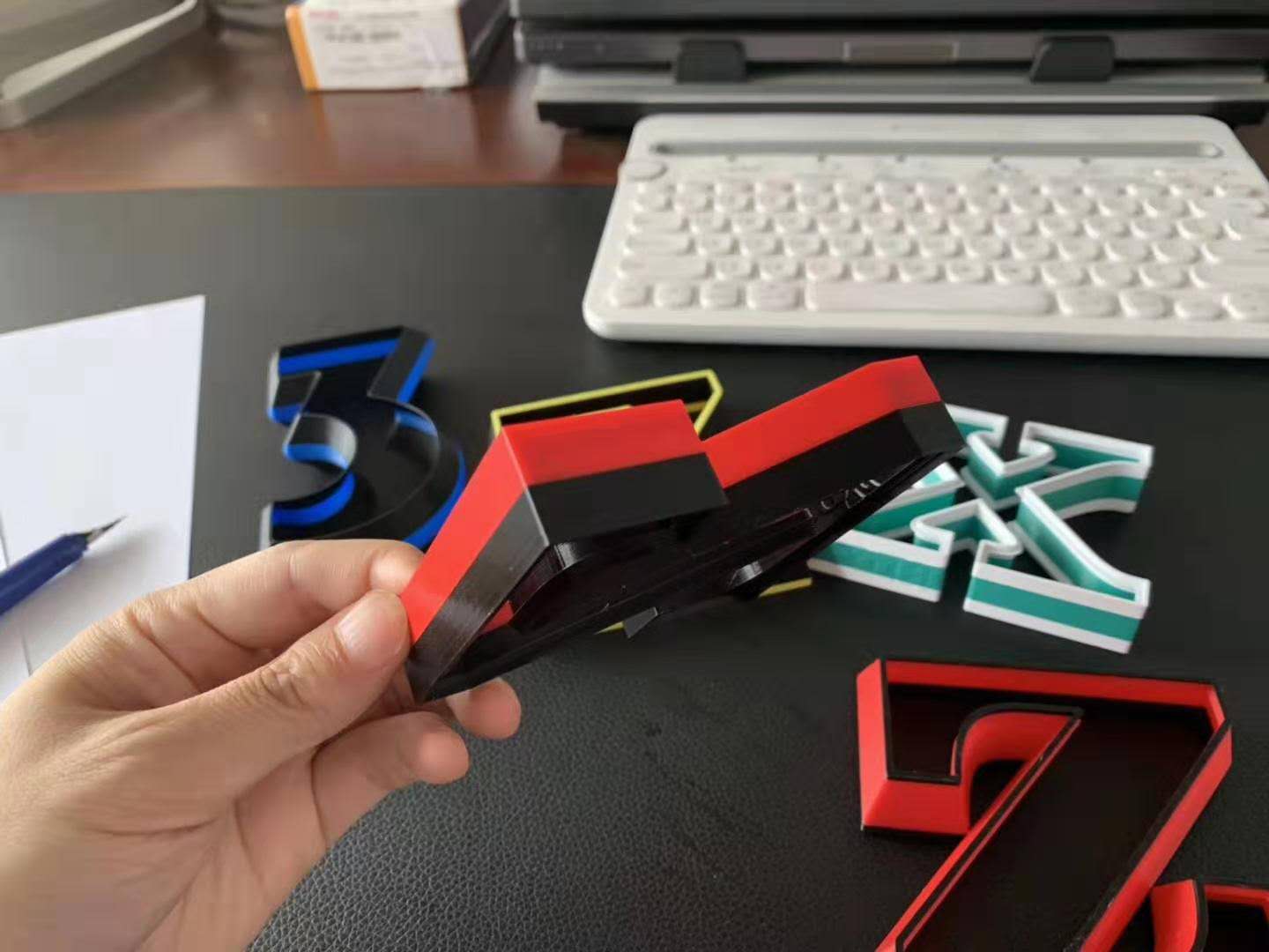 3D打印發(fā)光字廣告牌 3D打印發(fā)光字廣告牌